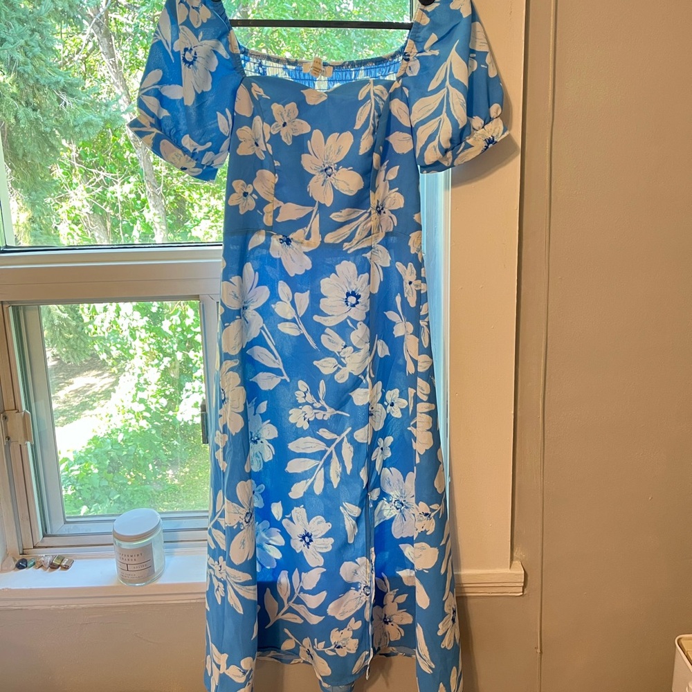 Monteau Los Angeles Blue floral midi dress